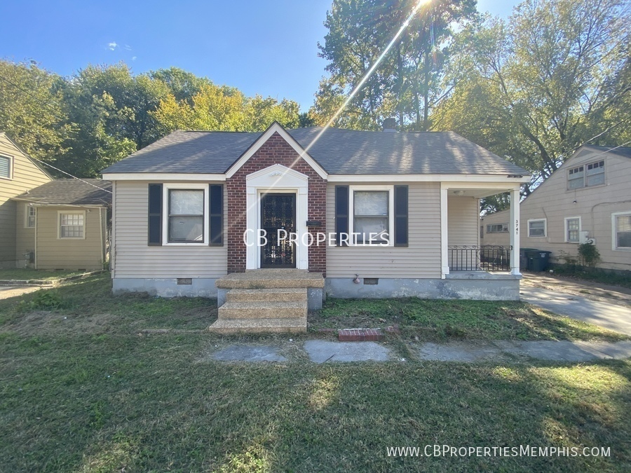 Primary Photo - 3741 Faxon Ave