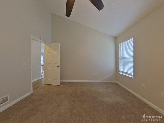 Building Photo - 6236 Pine Ln
