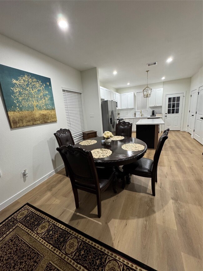 Foto del edificio - 8113 Miley St