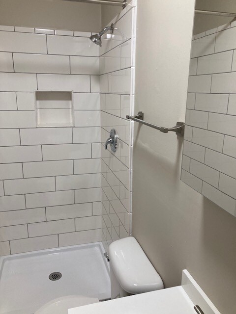 Bathroom - 16 E Main St