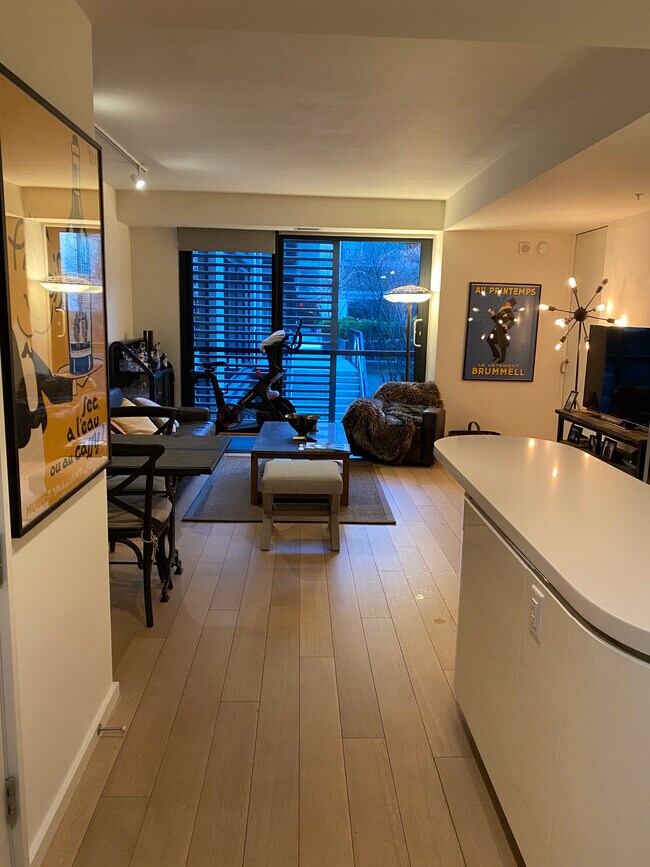 Foto del edificio - 925 H St NW