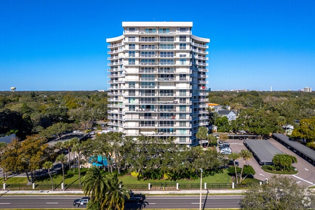 Bayshore Diplomat Condominium