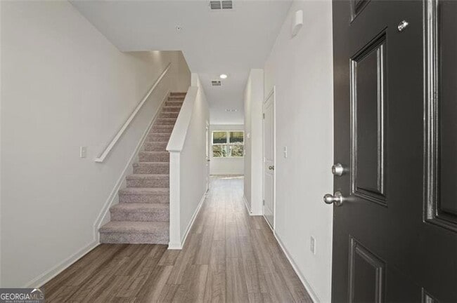 Foto del edificio - 541 Magnolia Cir