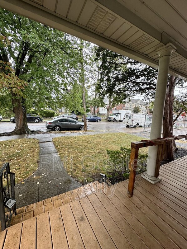 Building Photo - 6425 Argyle St