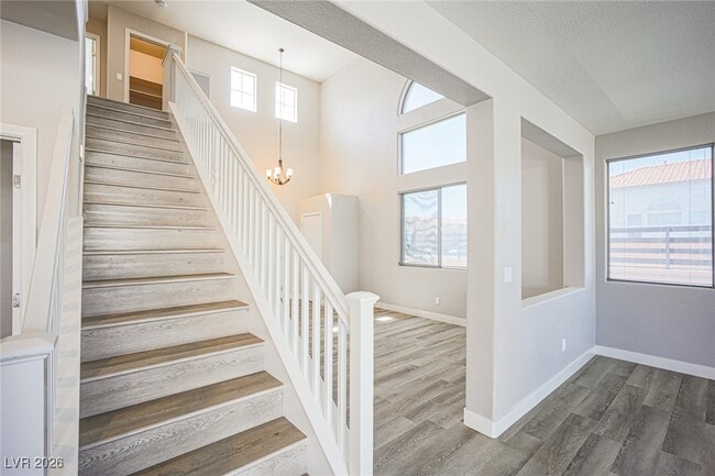 Foto del edificio - 9456 Rainfall Ave