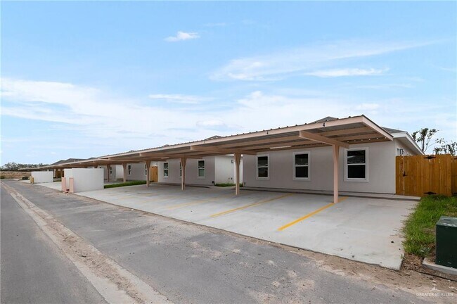 Building Photo - 1007 N Blair Ave