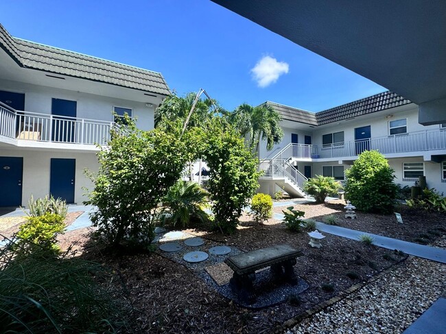 Foto del edificio - Spacious and modern 1-bedroom, 1-bathroom unit available for rent in the heart of Fort Lauderdale.