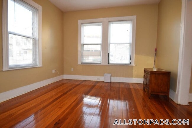 Foto del edificio - 6 Haskell St