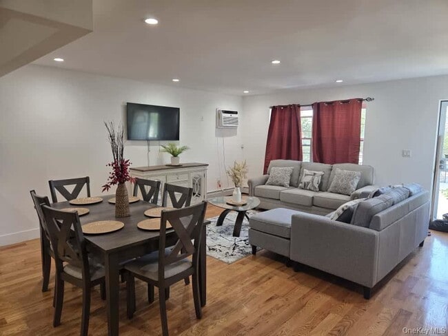 Building Photo - 6-32 Beach 68th St