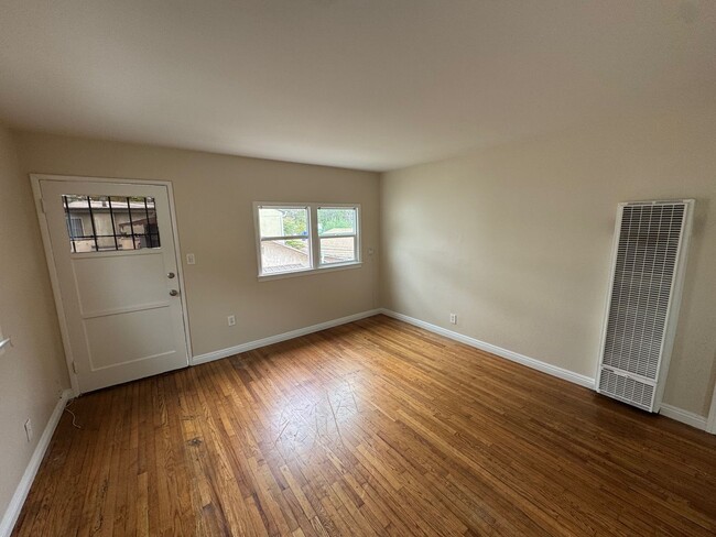 Building Photo - 151