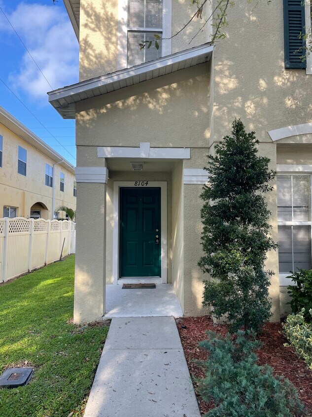 8104 Silent Creek Dr, Tampa, FL 33615 Townhome Rentals in Tampa FL