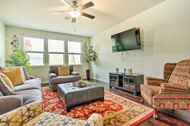 Foto del edificio - 5603 Chestnut Xing