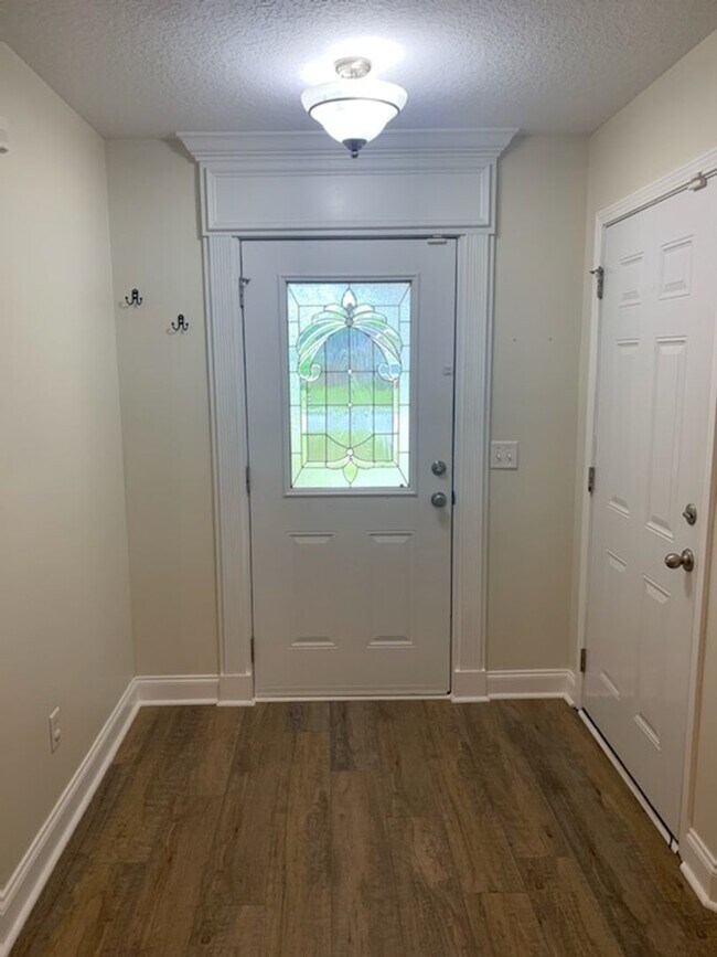 Foto del edificio - Stunning 3-Bedroom Home in Parish Crossing...