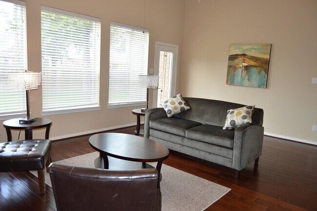 Foto del edificio - 111 S Rocky Point Cir