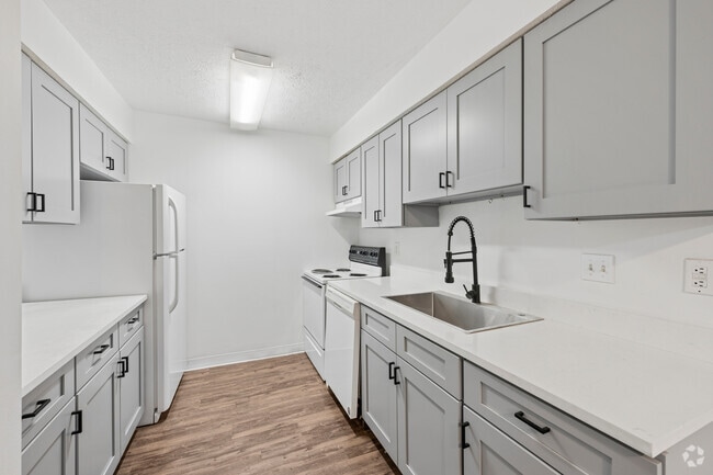 3 habitaciones, 2 baños - 1040 pies cuadrados - Cocina - Crescent Park Apartments