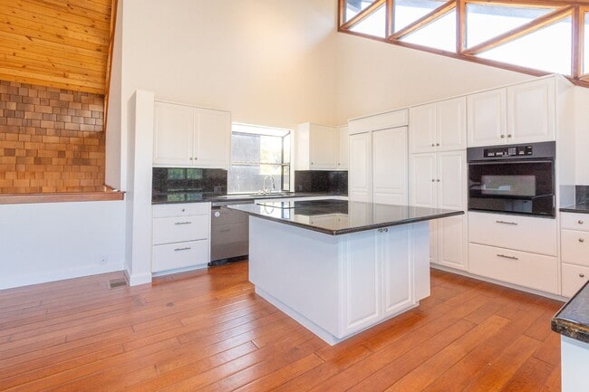Foto del edificio - Iconic A-Frame Encinitas 4 Bed + Studio Sp...