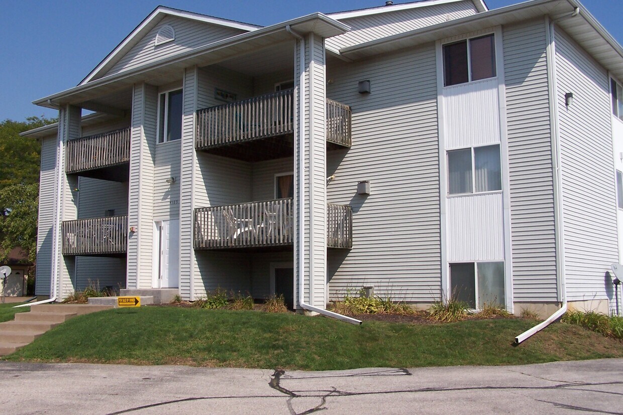 Primary Photo - 4165 Mallard Ct