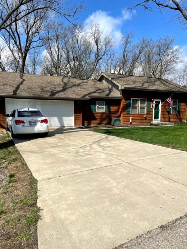 Foto del edificio - 3 bdrm/1 bath Country Ranch available April 1st!