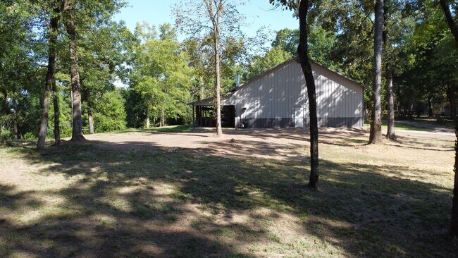 Foto del edificio - 1049 County Rd