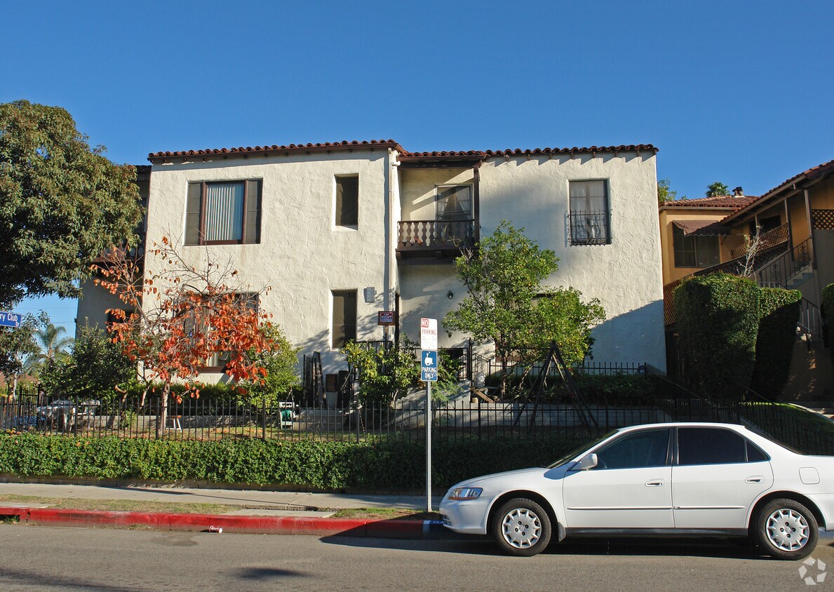 Building Photo - 1100 5th Ave