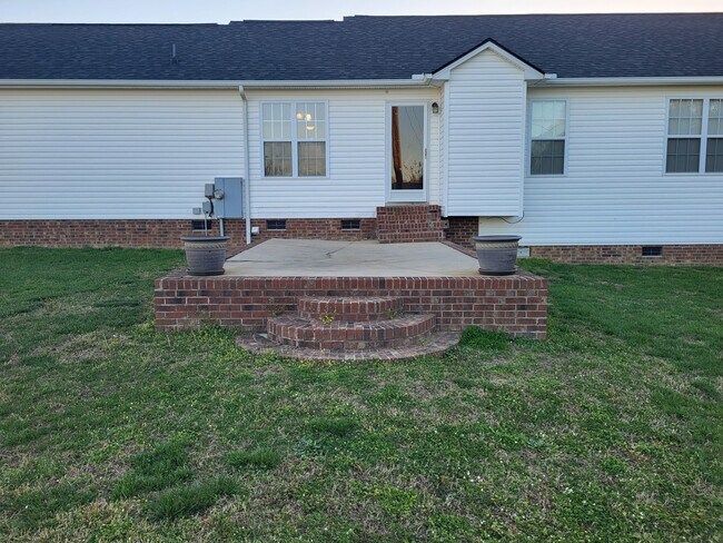 Building Photo - 62 Faircloth Ct