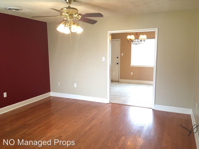Building Photo - 3 br, 1.5 bath House - 1509 Vegas Dr.