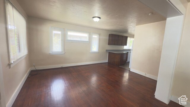 Foto del edificio - 452 Blaine Ave