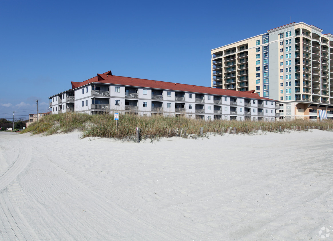 Building Photo - Chateau by the Sea