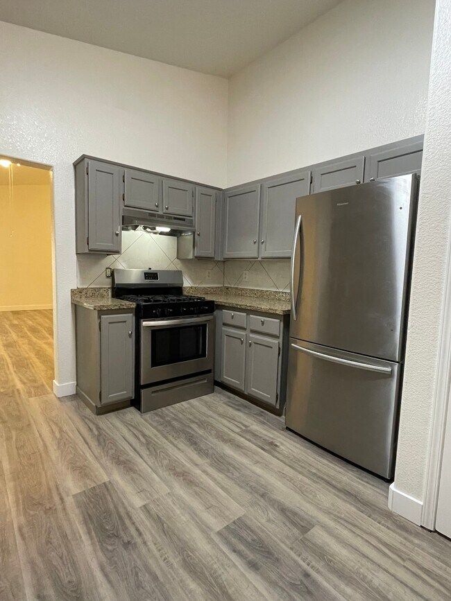 Foto del edificio - 2219 Cambridge Elms St