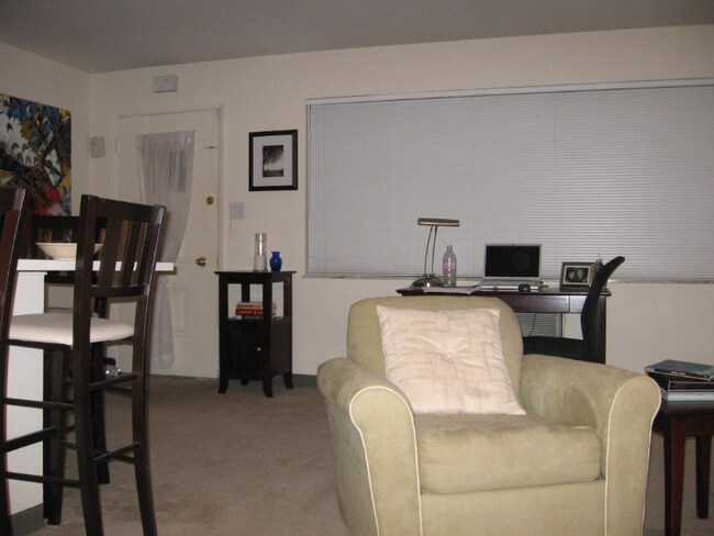 Foto del edificio - 2032 Linden Ave