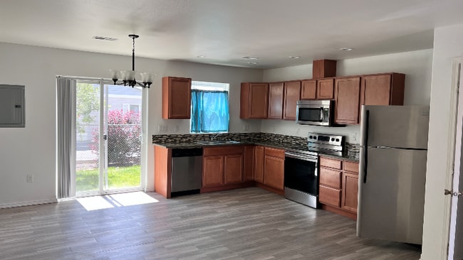 Building Photo - 1323 S Monroe St