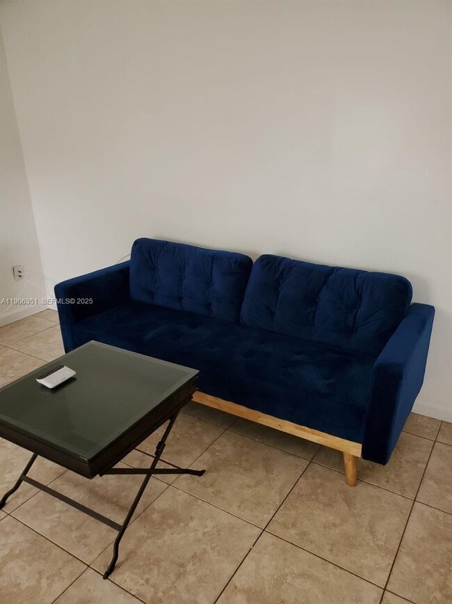 Foto del edificio - 13101 SW 14th St