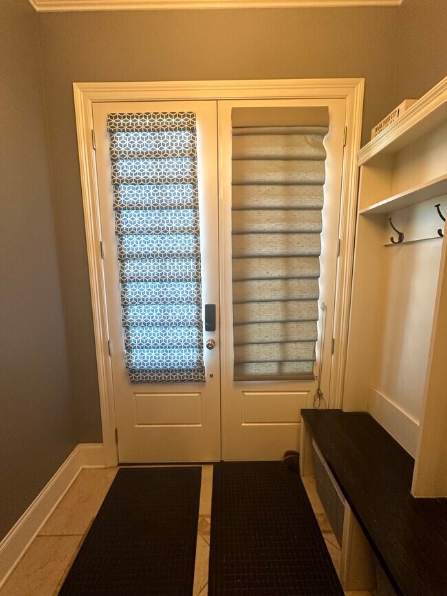 Building Photo - 814 Pasadena Ave