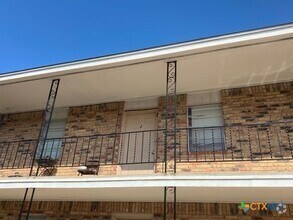 Building Photo - 1206 Urbantke Ct