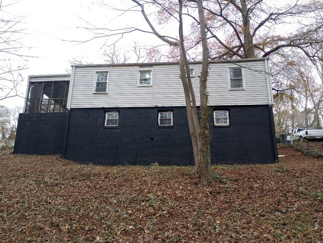 Foto del edificio - 3 Bedroom in Greenville