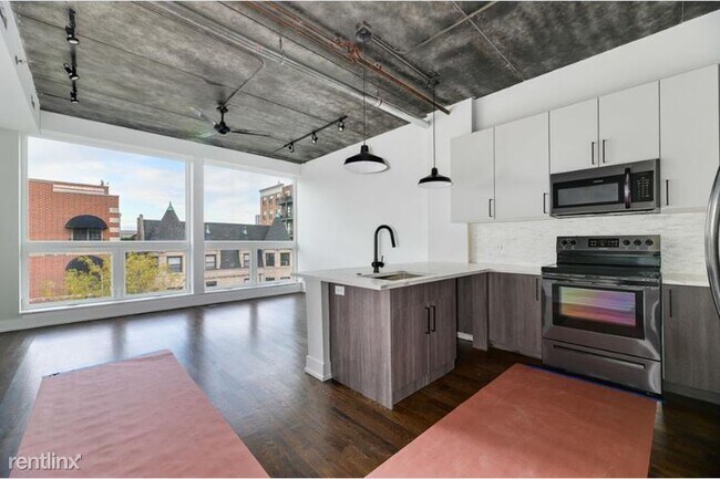 Foto del edificio - 4720 N Sheridan Rd