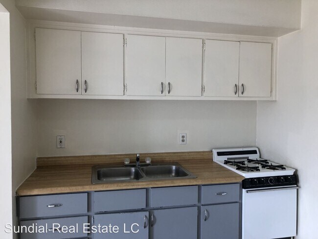 Foto del edificio - 120-128 S Carney Ave