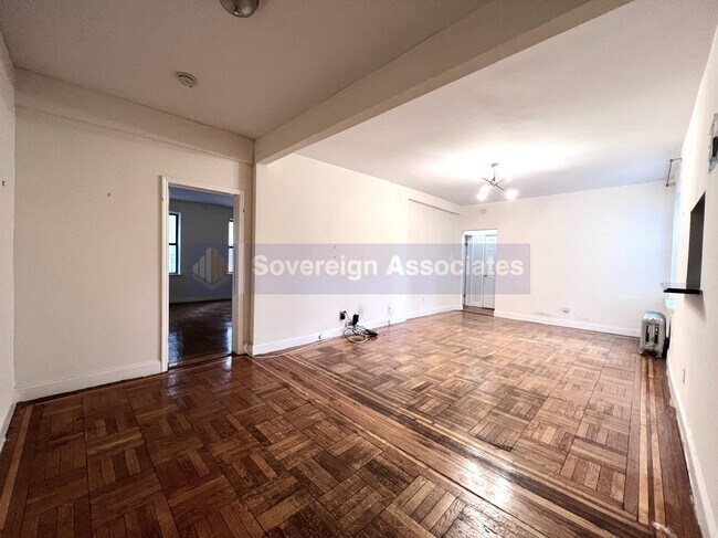 Building Photo - 850 West 176th Street