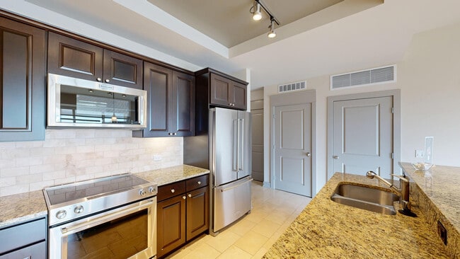 Interior Photo - TEN20