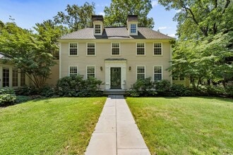 Building Photo - 99 Pond Rd