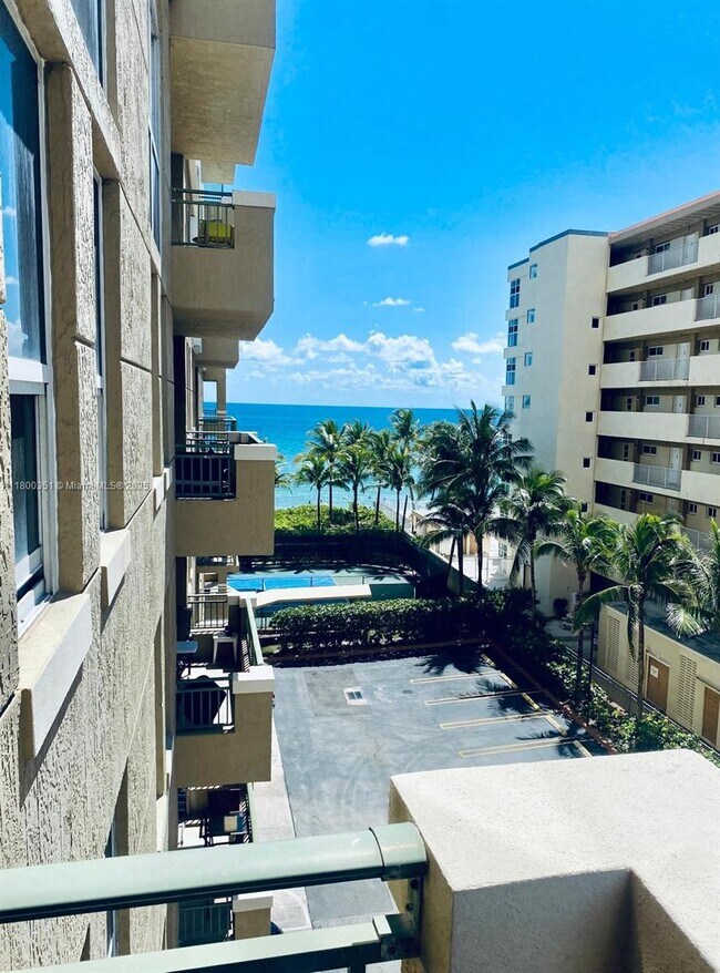 Building Photo - 2080 S Ocean Dr