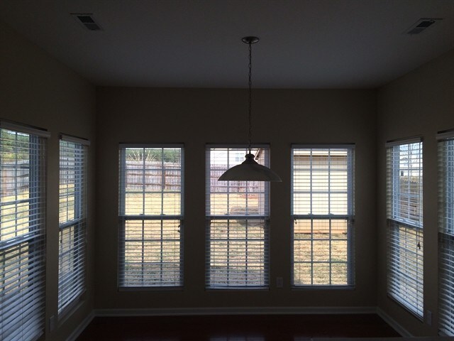 Building Photo - 136 Creeks Edge Court