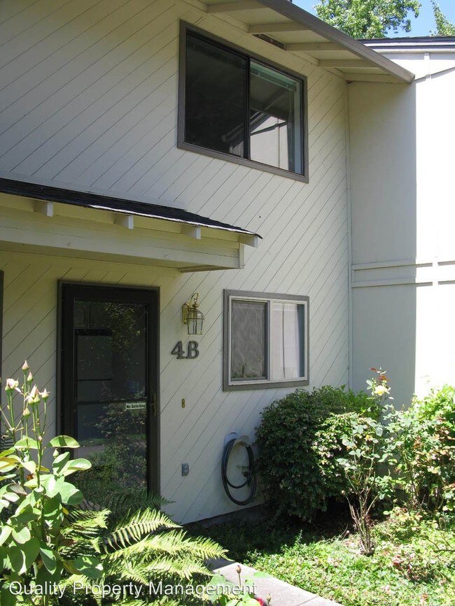 Building Photo - 1327 Maple Leaf Ct