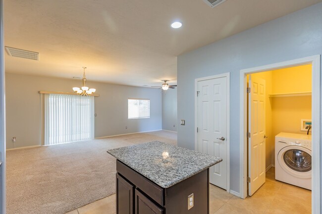 Building Photo - Inviting 4 Bed 2 Bath Home - Solar Panels & In The Golf Course Area!