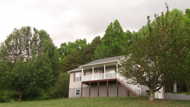 Building Photo - Fairview Rental