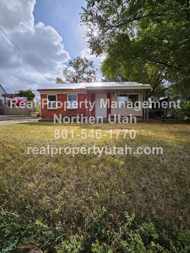 Foto principal - 2 bedroom 1 bathroom home in Ogden Coming ...