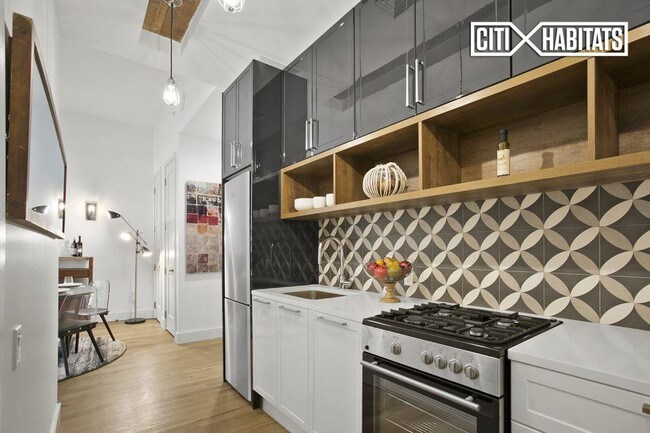 Foto del edificio - 4121 28th St