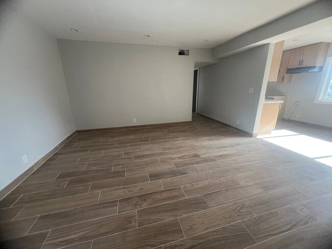 Foto del edificio - 13425 Vanowen St