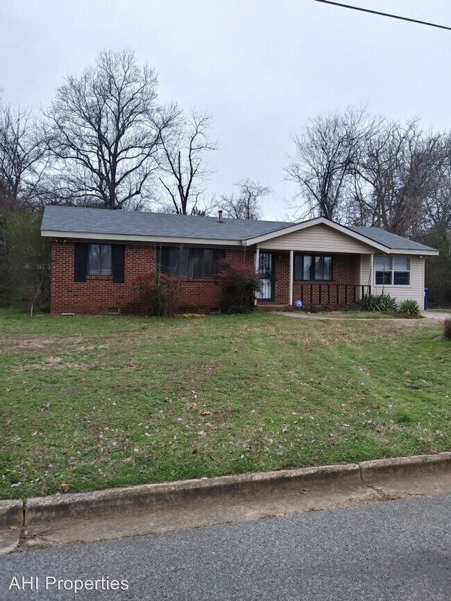5019 Rolling Hills Dr NW, Huntsville, AL 35810 House for Rent in