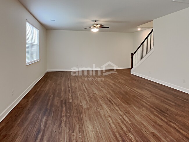Building Photo - 4503 Tarpon Drive